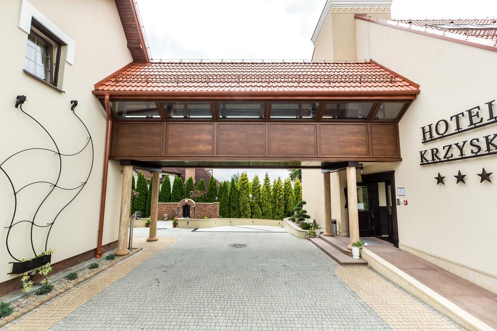 Hotel Krzyski Tarnau Exterior foto